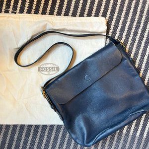 Fossil Leather Navy Bucket Crossbody Bag